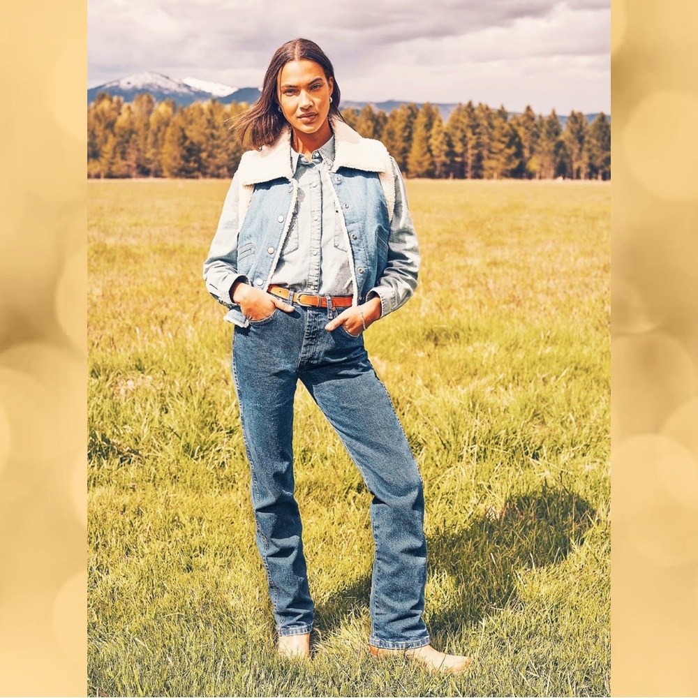 Wrangler Women's Jeans Cowboy Cut Stone Wash